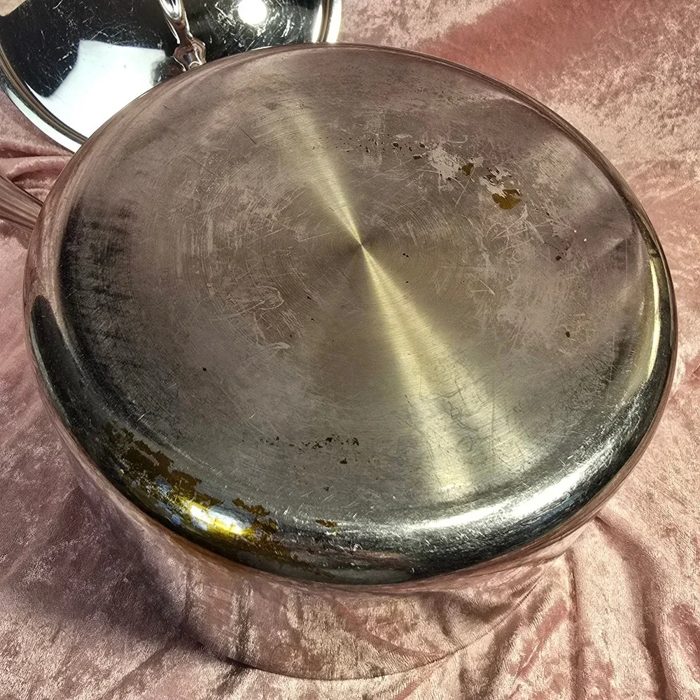 All-Clad Stainless Steel Nonstick Saucepan with Lid Silver 5x8 Inch 3 Quart
